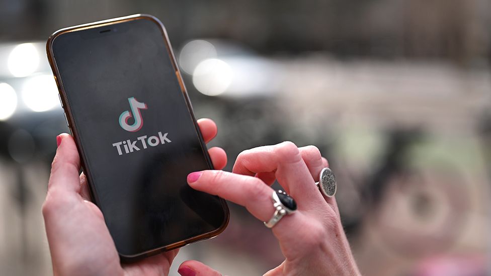 The Rise of the De-Influencing Trend on TikTok